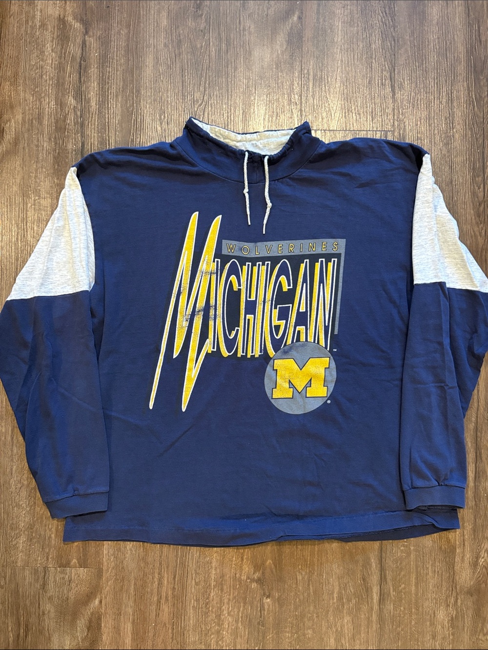 Vintage Michigan men’s large long sleeve shirt single stitch